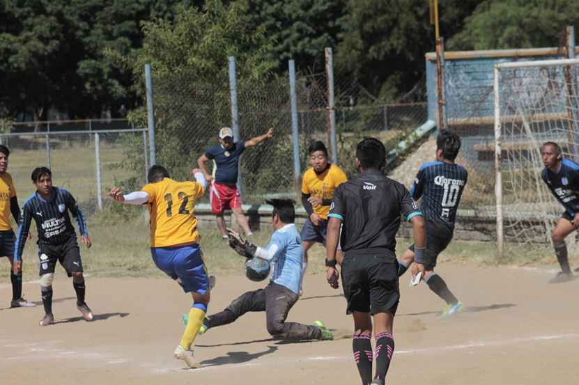 Electrizantes semifinales en el Balpibol Dominical | El Imparcial de Oaxaca Electrizantes semifinales en el Balpibol Dominical | El Imparcial de Oaxaca