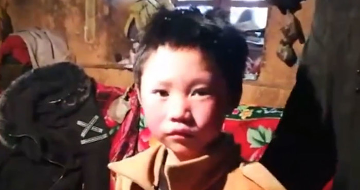 Niño llega a su escuela en China con el cabello congelado; caminó durante una hora bajo temperaturas de -9º | El Imparcial de Oaxaca Niño llega a su escuela en China con el cabello congelado; caminó durante una hora bajo temperaturas de -9º | El Imparcial de Oaxaca