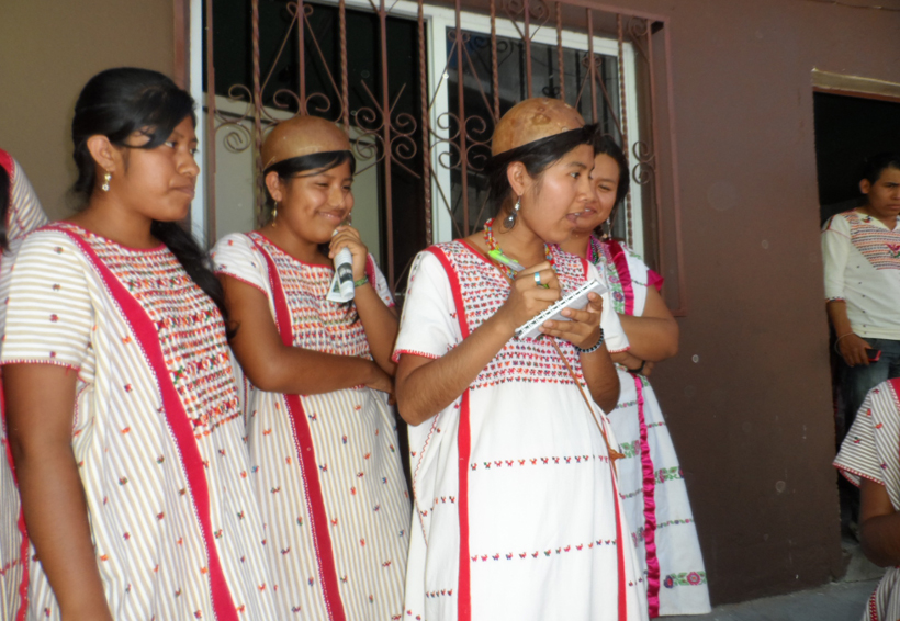 En Santa María Zacatepec inician video documental  de la gastronomía tacuate