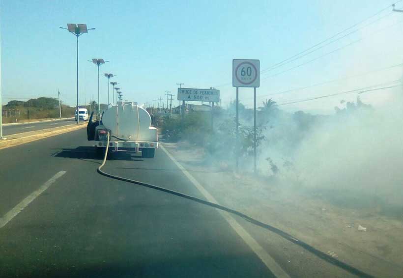 Incendio amenazaba a  vecinos del Istmo de Oaxaca