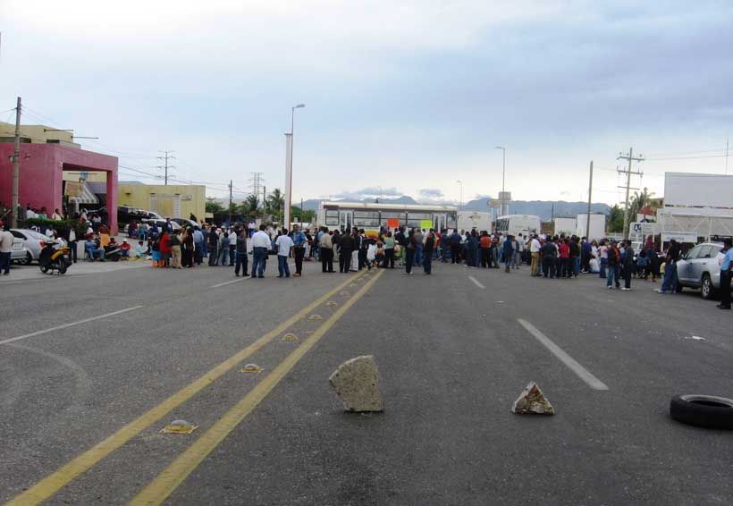 Va la S-22 a paro de tres días en el Istmo de Oaxaca | El Imparcial de Oaxaca Va la S-22 a paro de tres días en el Istmo de Oaxaca | El Imparcial de Oaxaca