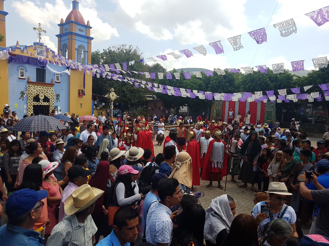 La pasión del Viacrucis en Oaxaca. Noticias en tiempo real