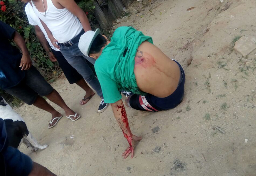 Dos lesionados y dos detenidos por balacera en Puerto Escondido, Oaxaca. Noticias en tiempo real