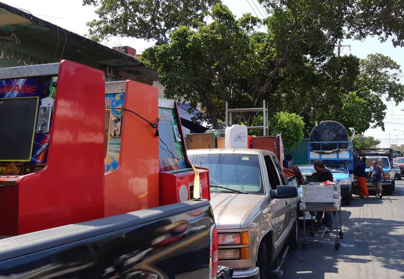 Desalojan a comerciantes  en el centro de Salina Cruz, Oaxaca. Noticias en tiempo real