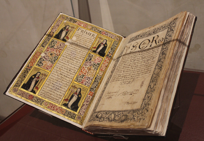 Libro conventual muestra  votos perpetuos de monjas. Noticias en tiempo real