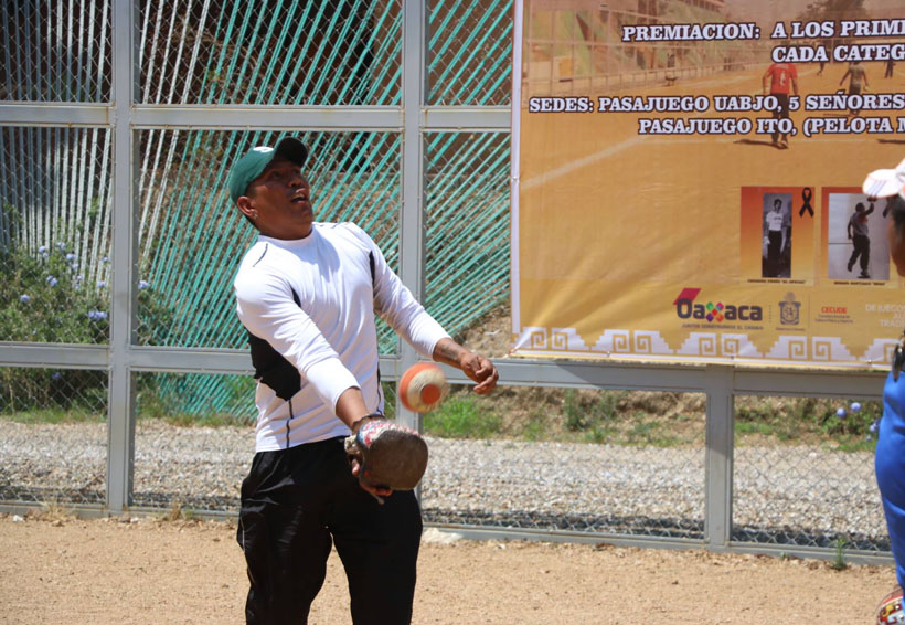 “Los Campechanos” se coronan en el torneo de Pelota Mixteca Benito Juárez. Noticias en tiempo real