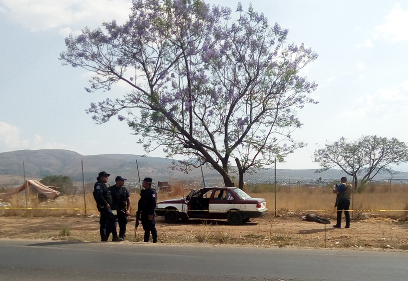Asesinan a taxista por presunto asalto en crucero de la Y, Oaxaca