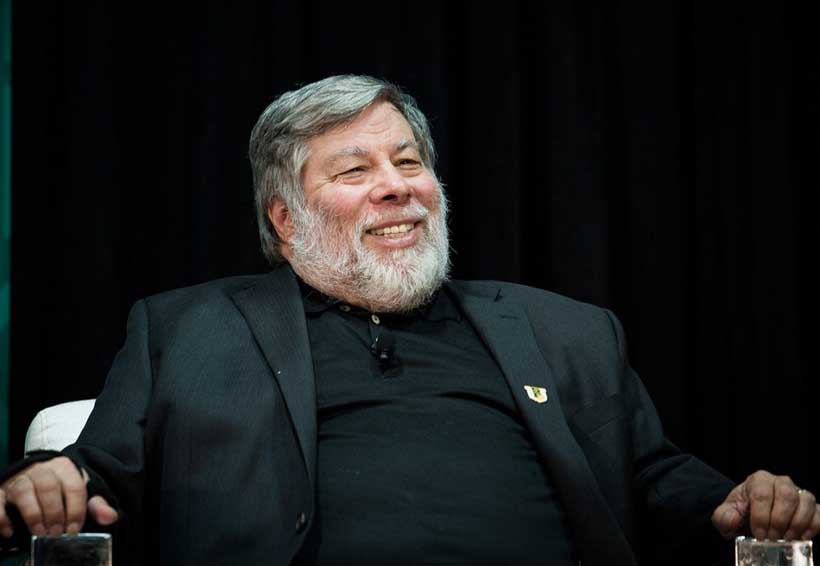 Steve Wozniak también borra su cuenta en Facebook. Noticias en tiempo real