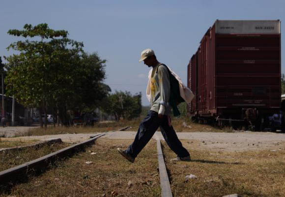 Parte tren a Veracruz con 400 migrantes. Noticias en tiempo real