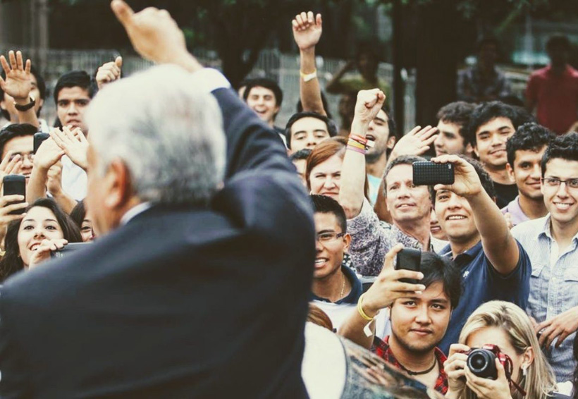 Exitosa presentación de AMLO en Tec de Monterrey; ¡presidente!, gritaron. Noticias en tiempo real