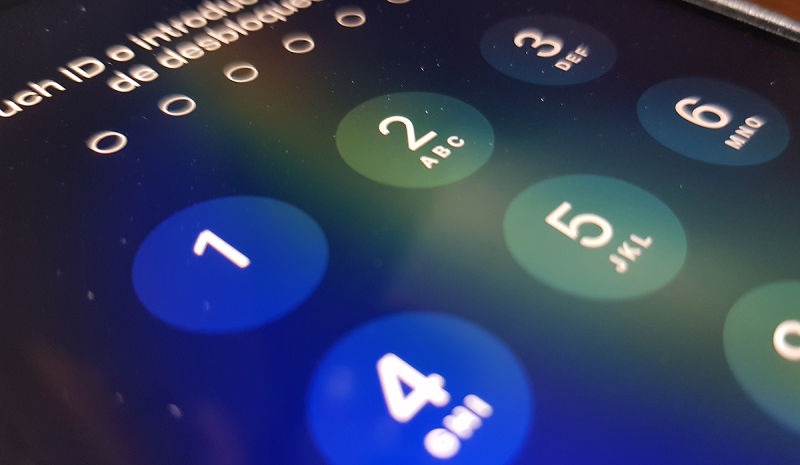 ¿Todavía usas un código de cuatro cifras para desbloquear tu iPhone? Si la respuesta es sí deberías saber que desbloquear tu móvil lleva 13 minutos. Noticias en tiempo real