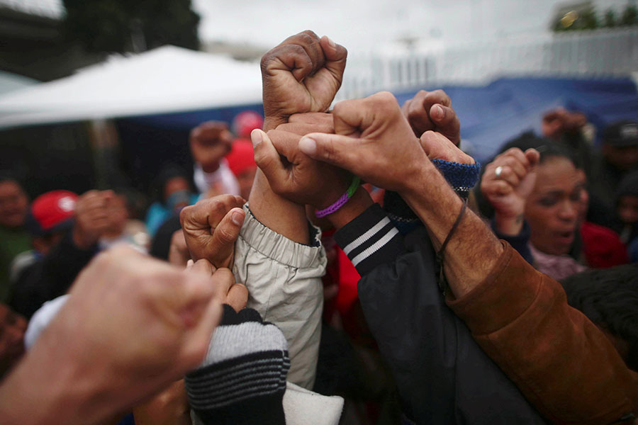 Migrantes con esperanza de ser aceptados en EU; ocho centroamericanos ya son evaluados. Noticias en tiempo real
