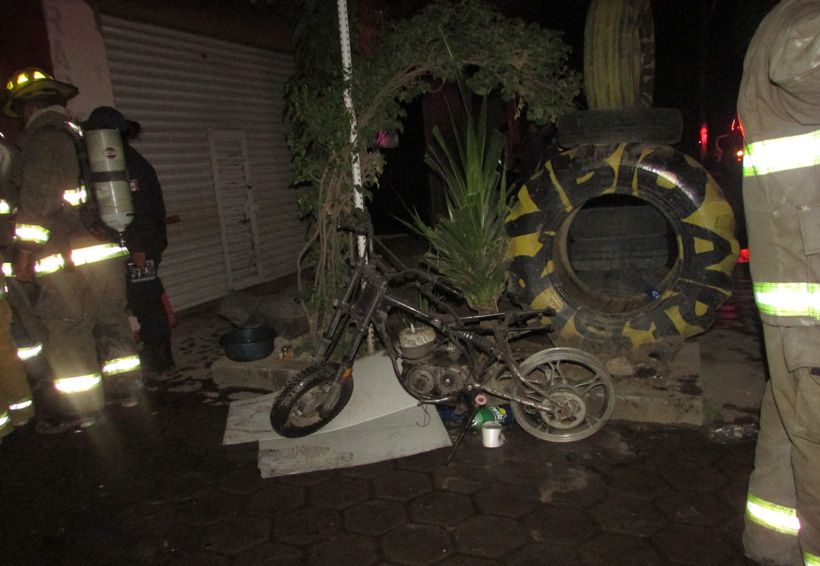 Arde taller de motocicletas en San Antonio de la Cal, Oaxaca. Noticias en tiempo real