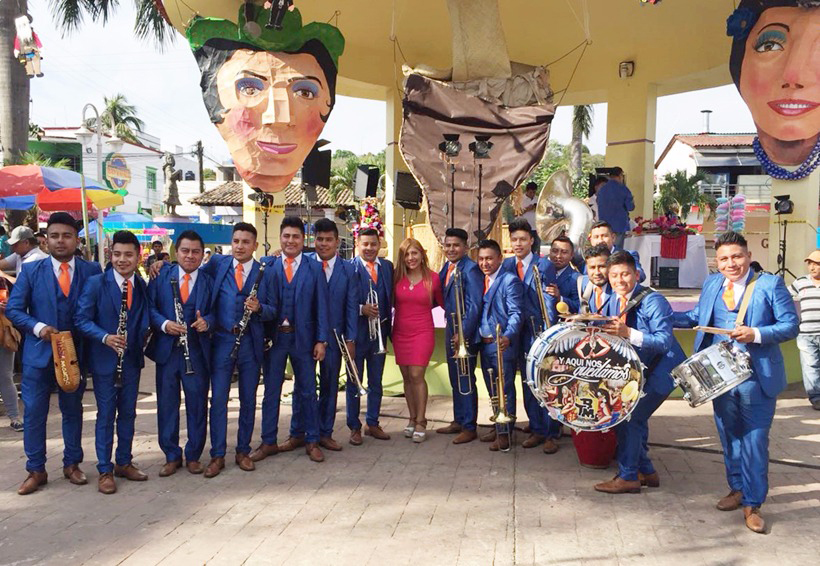 Banda Tierra Mojada revive Carnaval de Putla. Noticias en tiempo real