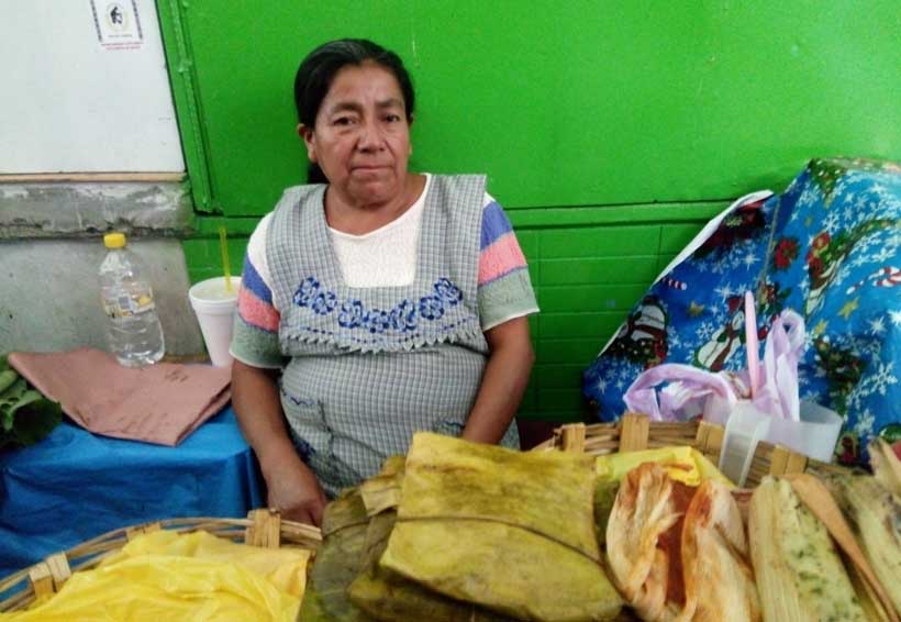 Madres de Oaxaca sin regalos, pero con mucho amor. Noticias en tiempo real
