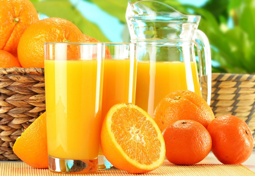 Un vaso de jugo de naranja previene piedras en los riñones. Noticias en tiempo real