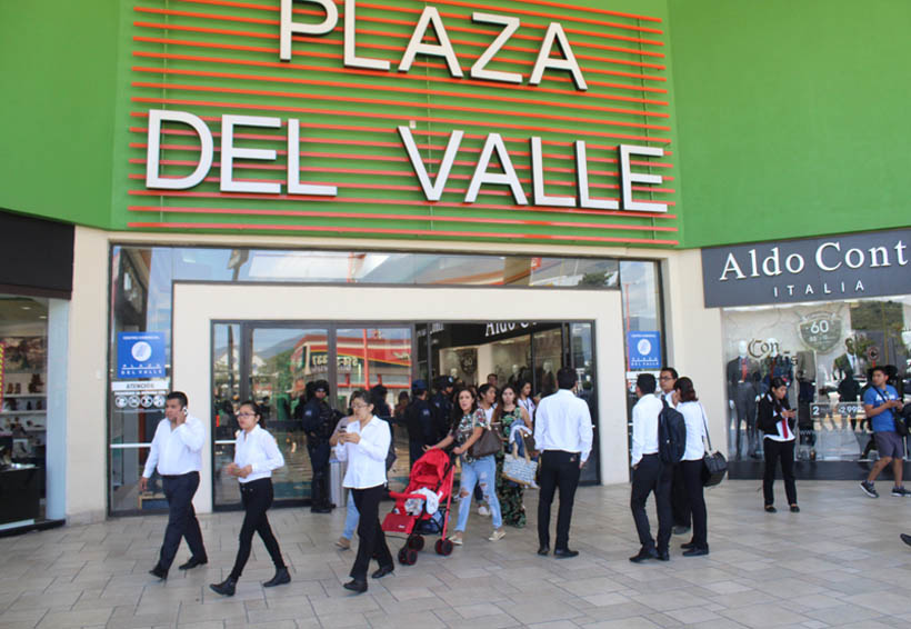 Operan estafadores  en centros comerciales de Oaxaca. Noticias en tiempo real