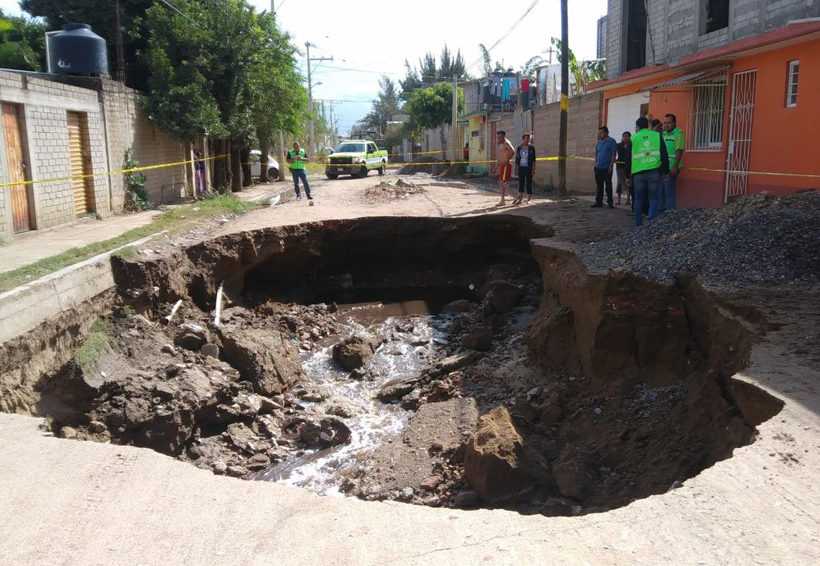 Socavones y baches  dejan las lluvias en Oaxaca. Noticias en tiempo real