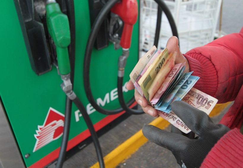Litro de gasolina Premium llega a los 20 pesos de costo. Noticias en tiempo real