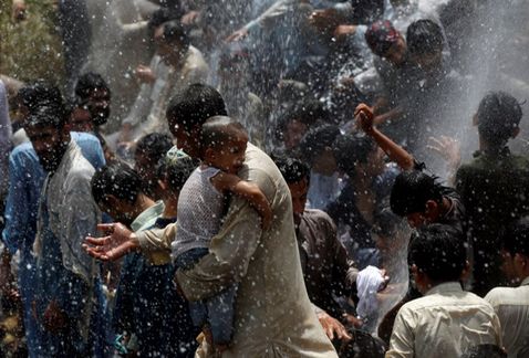 65 muertos por ola de calor en Pakistán. Noticias en tiempo real