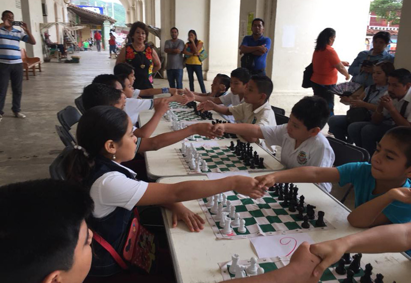 Destacan jóvenes en ajedrez escolar. Noticias en tiempo real