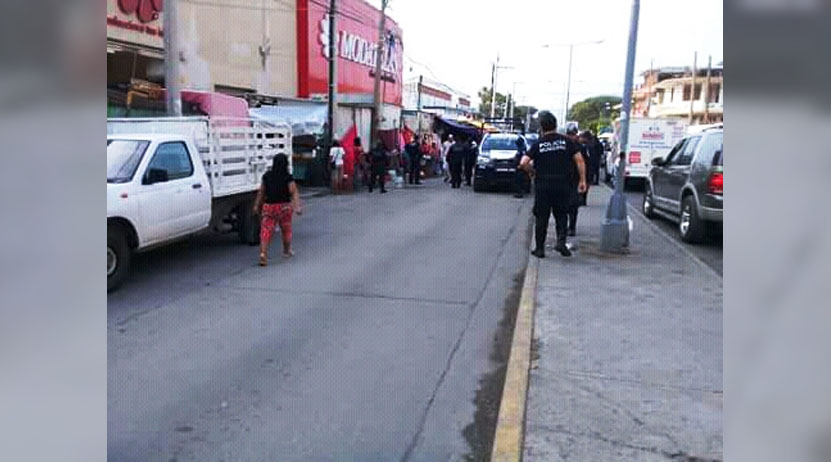Desalojan a comerciante  de mariscos en Salina Cruz. Noticias en tiempo real