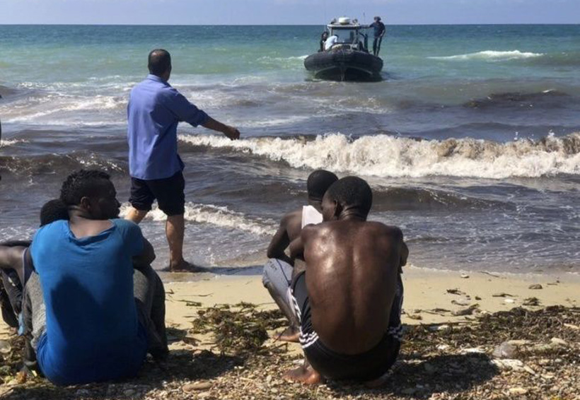 Libia intercepta más de 400 migrantes africanos. Noticias en tiempo real