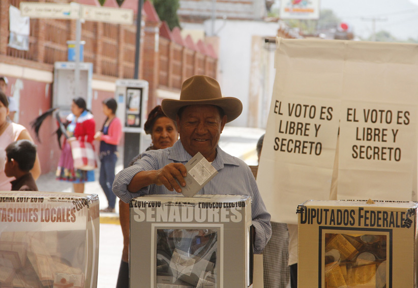 Saturan casillas en Tlacolula y El Tule, Oaxaca. Noticias en tiempo real