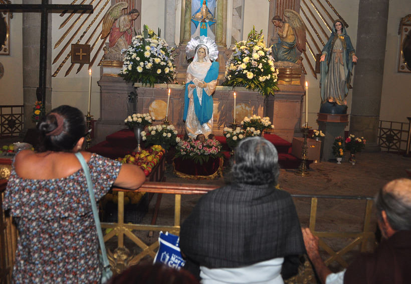 Encomiendan conflictos de Oaxaca a Virgen de la Asunción. Noticias en tiempo real