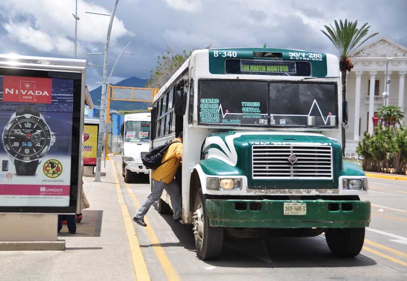 Ciudadanos de Oaxaca exigen mejora del transporte. Noticias en tiempo real