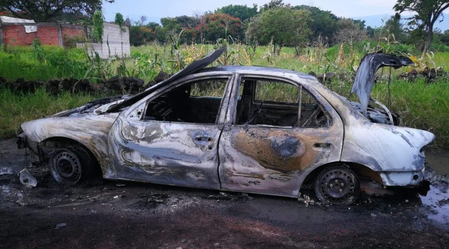 Aún no identifican al hombre calcinado en un auto | El Imparcial de Oaxaca Aún no identifican al hombre calcinado en un auto | El Imparcial de Oaxaca