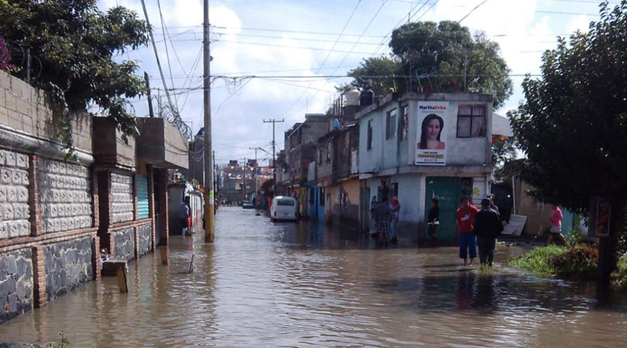 Desbordamientos e inundaciones afectan a familias en Puebla. Noticias en tiempo real