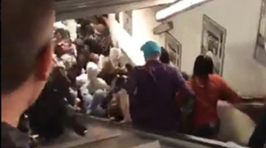 Pánico en escalera del Metro de Roma; varios aficionados heridos. Noticias en tiempo real