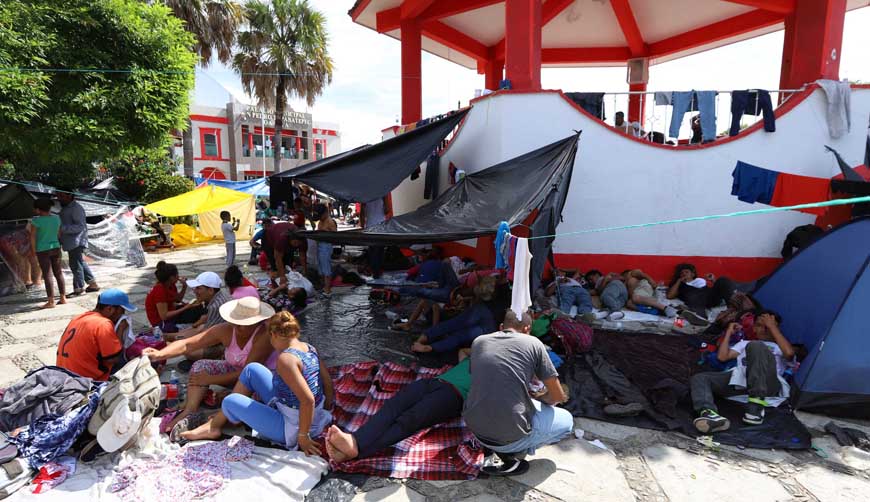 Niega INM  información a caravana migrante en Oaxaca. Noticias en tiempo real