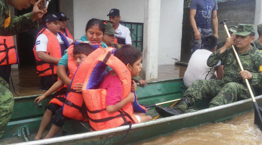 Tras deslave, desaparecen dos personas en Totontepec, Oaxaca. Noticias en tiempo real