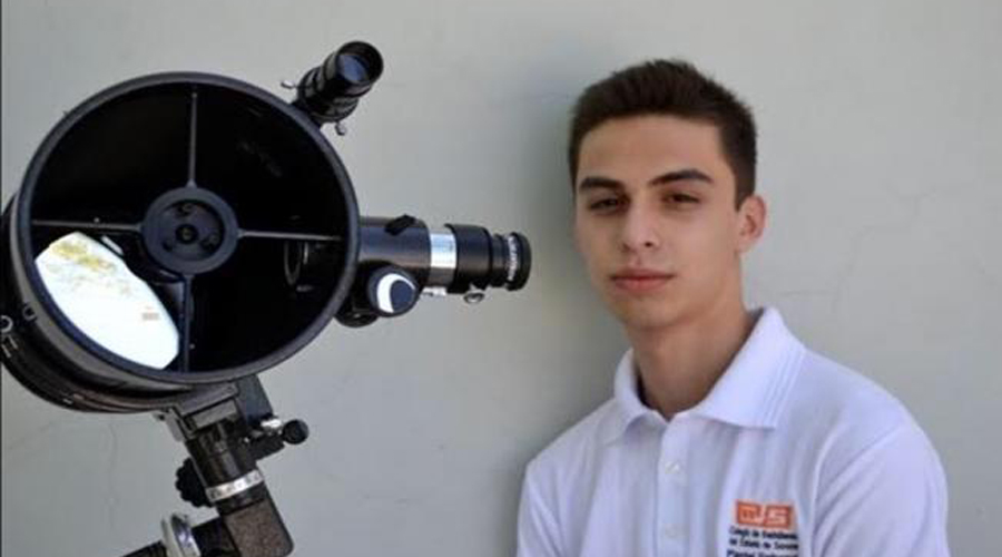 Estudiante mexicano gana medalla de oro en Olimpiada de Astronomía. Noticias en tiempo real