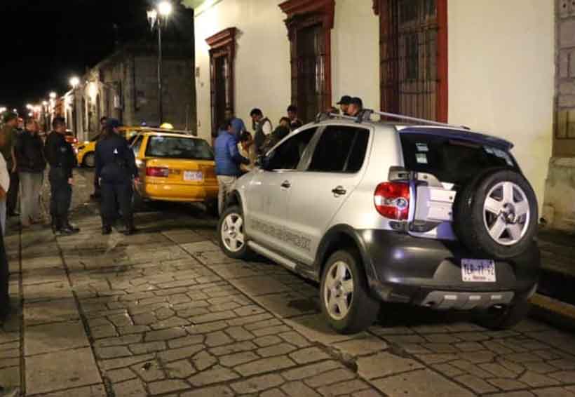 Trifulca entre ebrios y taxistas en Centro Histórico de Oaxaca. Noticias en tiempo real