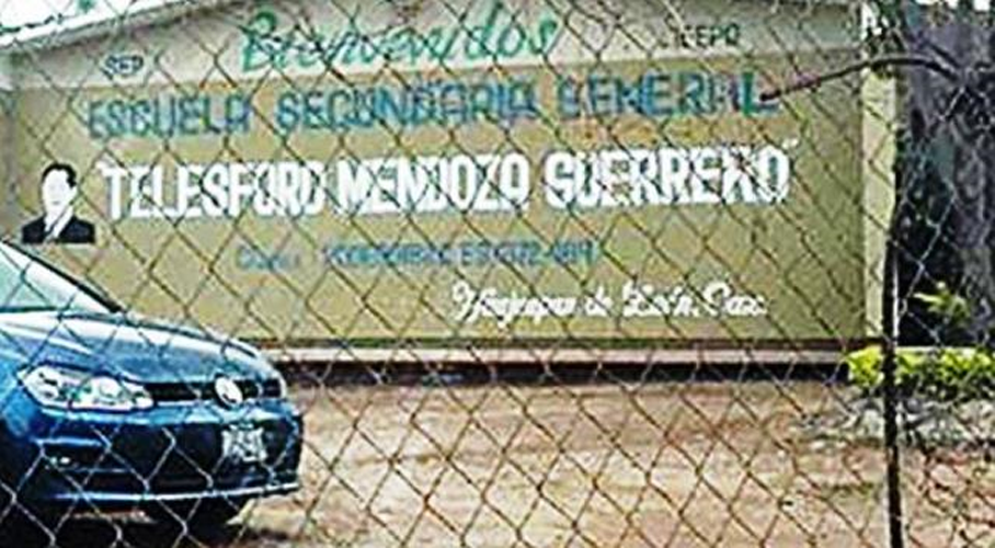 Detienen a joven por ingresar de manera ilegal a una secundaria en Huajuapan. Noticias en tiempo real