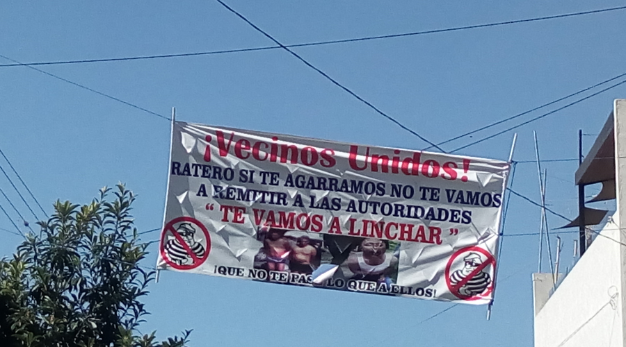 Denuncian robo por mujeres armadas en carretera a Díaz Ordaz, Tlacolula. Noticias en tiempo real