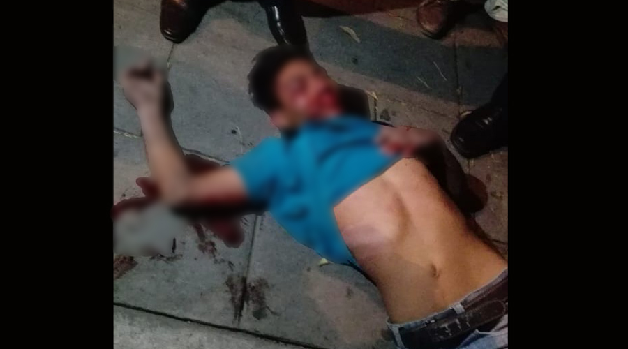 Propinan golpiza a hombre acusado de robo en el centro de Oaxaca. Noticias en tiempo real