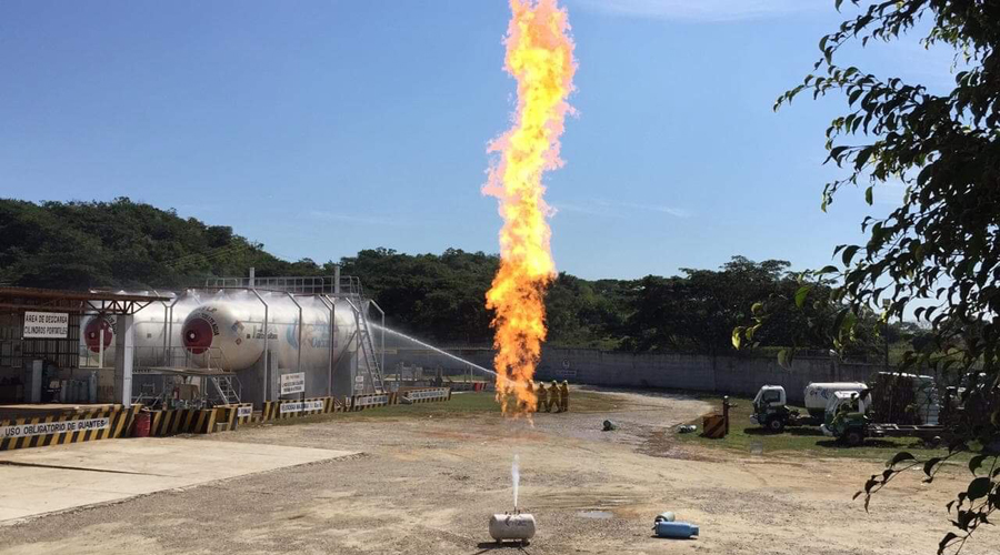 Realizan simulacro de fuga  de gas en Pinotepa Nacional. Noticias en tiempo real