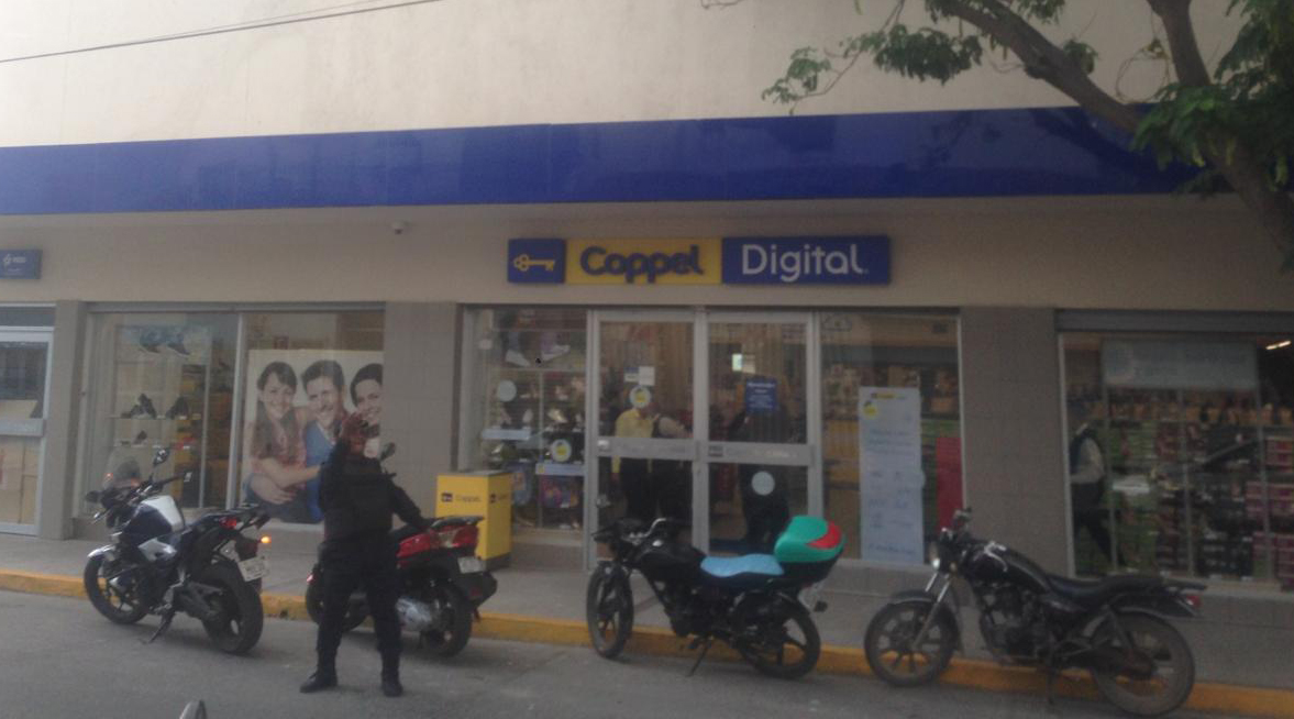 Asaltan a mano armada tienda departamental en Juchitán. Noticias en tiempo real