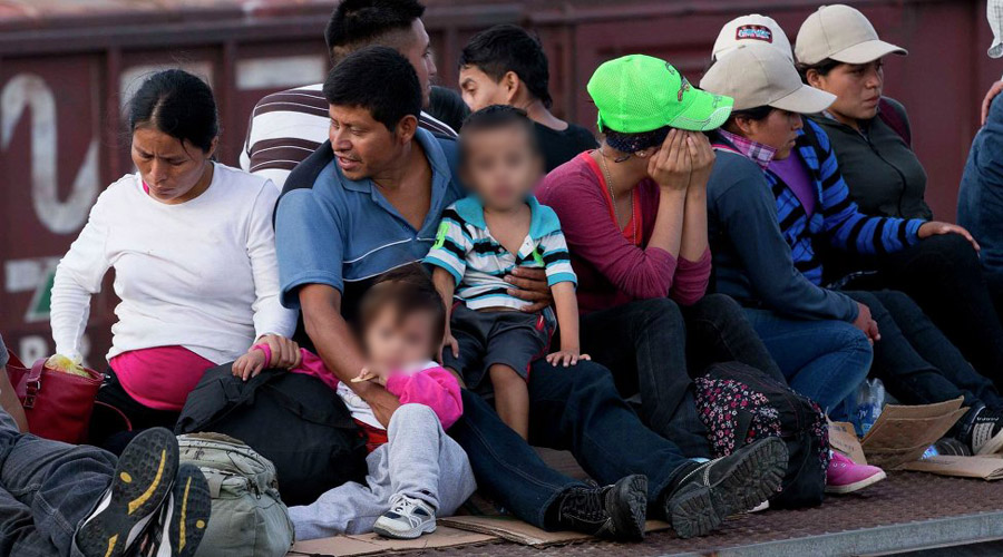 Gobierno de EU separó a mas familias migrantes que los que reportó. Noticias en tiempo real