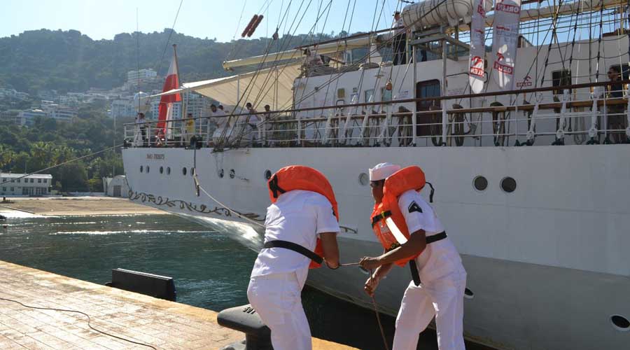 Recibe Marina en Acapulco a buque escuela de Polonia | El Imparcial de Oaxaca Recibe Marina en Acapulco a buque escuela de Polonia | El Imparcial de Oaxaca