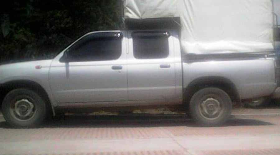 Roban camioneta Nissan en colonia de Huajuapan. Noticias en tiempo real