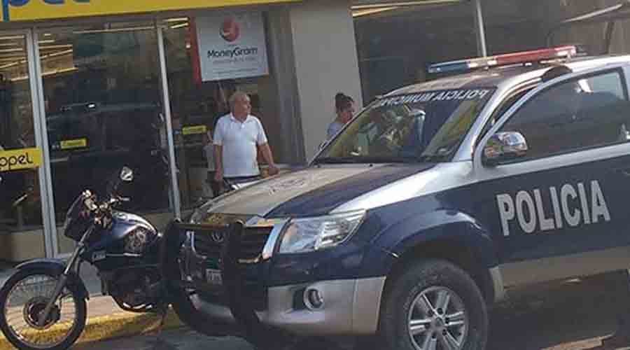 Intentan asaltar a mujer en banco de Huajuapan. Noticias en tiempo real