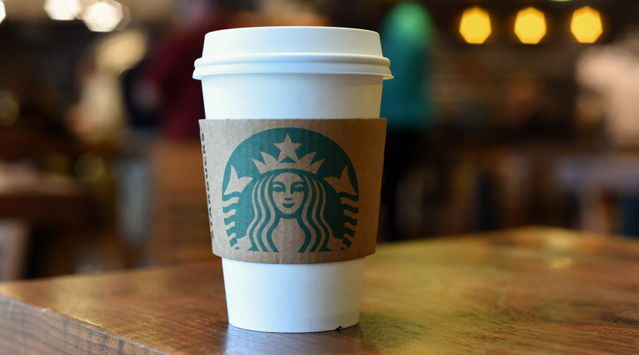 Starbucks inaugura segunda tienda operada por adultos mayores en México. Noticias en tiempo real