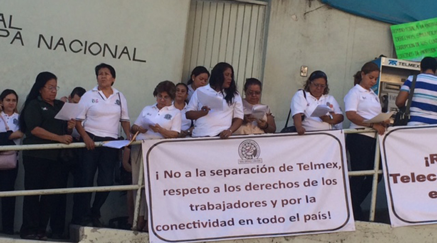 Se manifiestan telefonistas  de Pinotepa Nacional, Oaxaca. Noticias en tiempo real