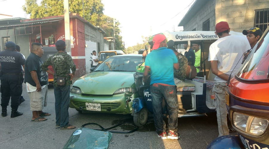 Aparatoso percance vial deja un herido en Juchitán. Noticias en tiempo real