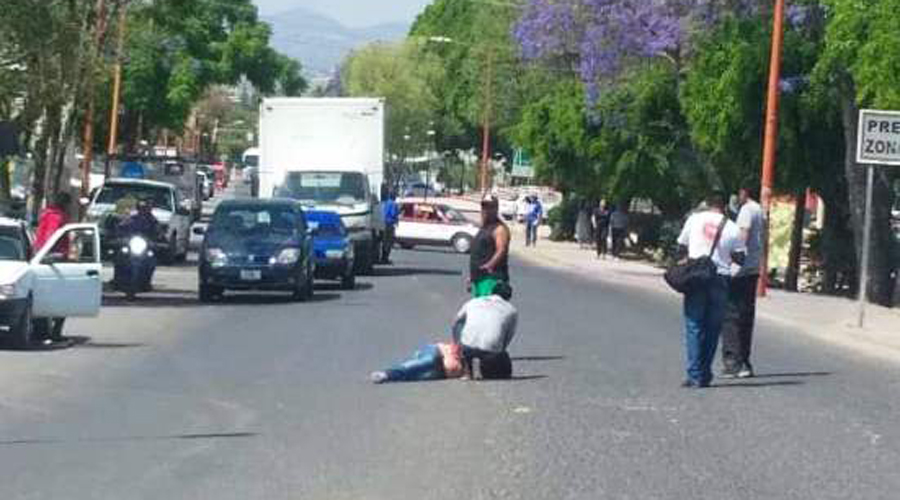 Motociclista atropella a mujer en calles de Huajuapan | El Imparcial de Oaxaca Motociclista atropella a mujer en calles de Huajuapan | El Imparcial de Oaxaca